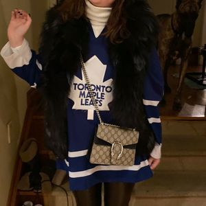 Meet your Posher, Jaydeo